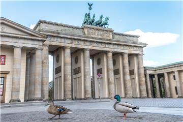 Merkel s liderima njemačkih saveznih država razmatra planove izlaska iz karantene