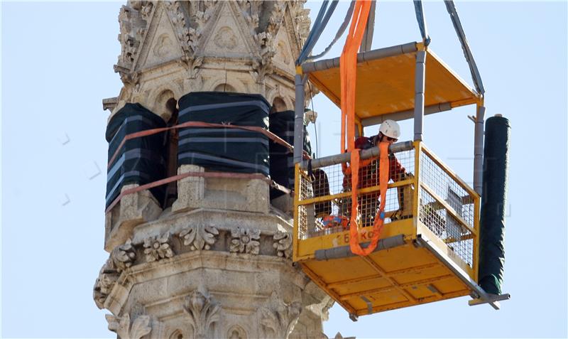 Pripreme za rušenje sjevernog tornja zagrebačke katedrale