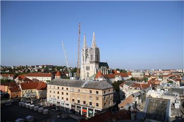 Rušenje sjevernog tornja zagrebačke katedrale