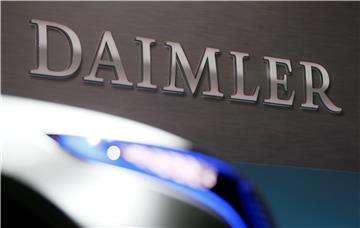 (FILE) GERMANY ECONOMY DAIMLER