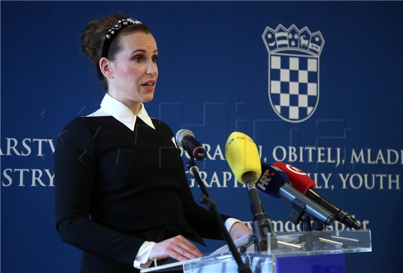 Burić: Umirovljenici mogu biti mirni, mirovine će dolaziti na vrijeme