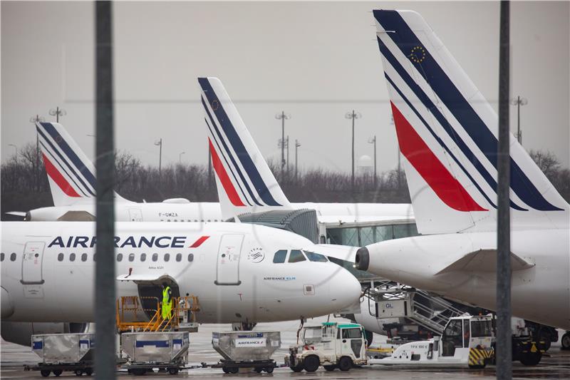 Nizozemska Air France-KLM-u: direktorski bonusi i državna pomoć ne idu zajedno