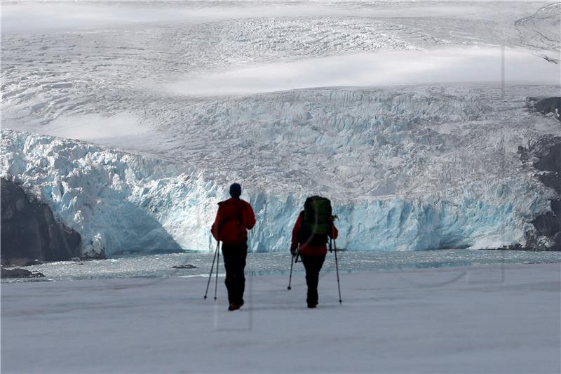 ANTARCTICA PHOTO ESSAY SCIENCE ON ANOTHER PLANET