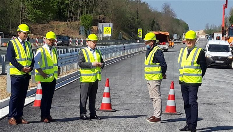 Butković obišao radove na poddionici Pazin-Cerovlje