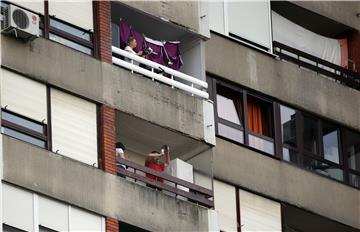 Zagreb residents stage "pots and pans" protest against mayor