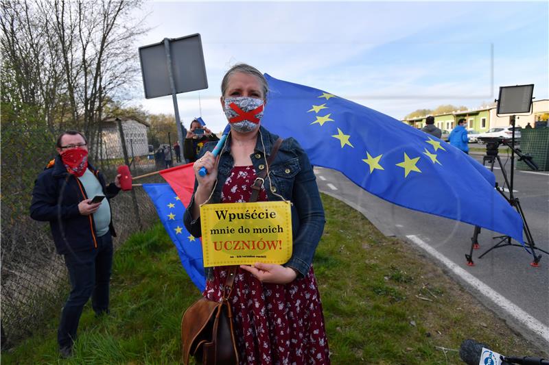 Stotine prosvjedovale na zatvorenoj njemačko-poljskoj granici 