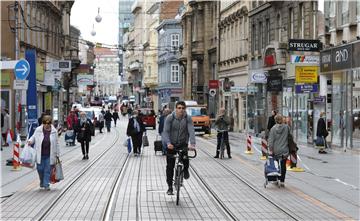 Ljudi u centru Zagreba