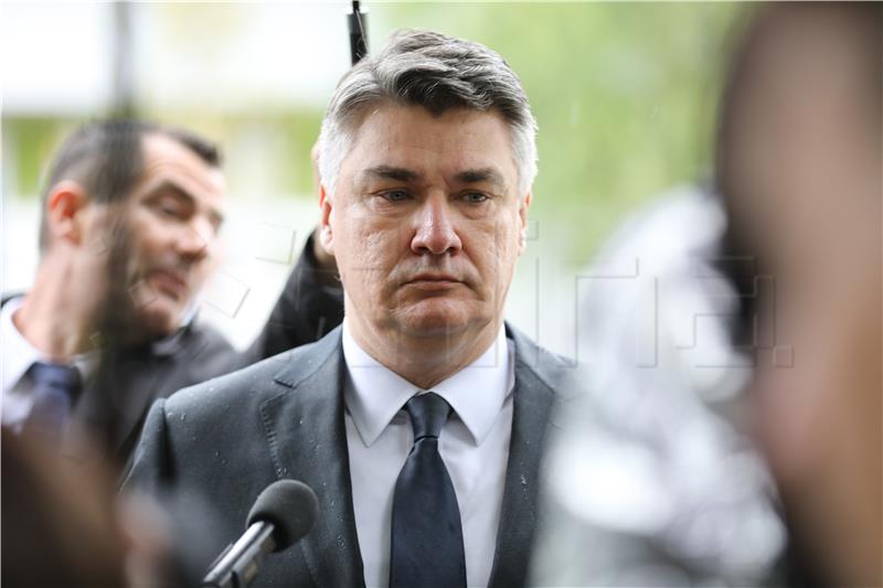 Milanovic leaves Okucani commemoration due to message on T-shirt