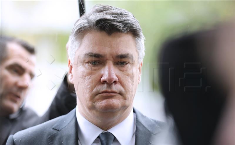 Predsjednik Republike Zoran Milanović napustio ceremoniju u Okučanima