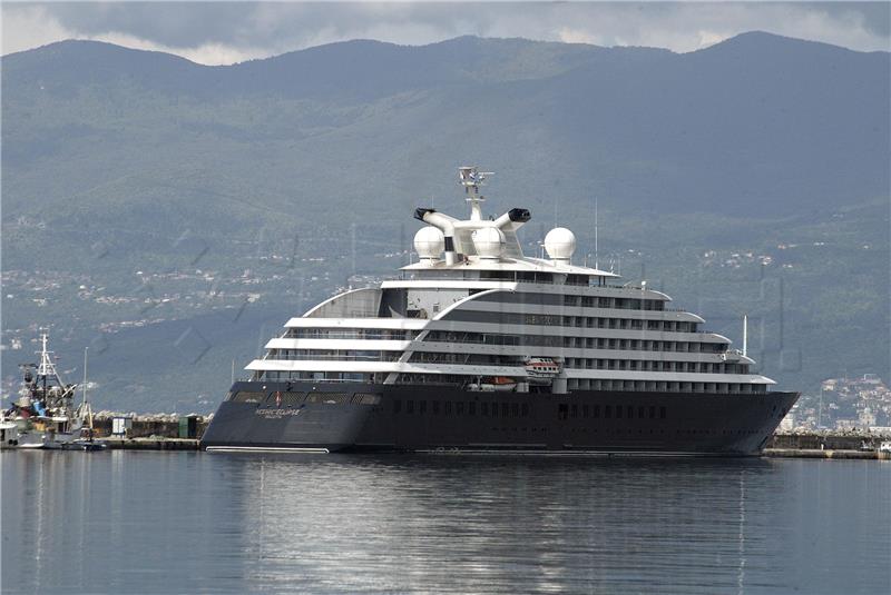 Rijeka: Polarni kruzer "Scenic Eclipse" uplovio u riječku luku