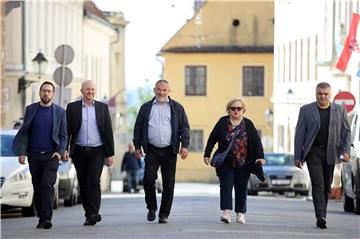 Oporbeni gradski zastupnici o 33. sjednici Gradske skupštine