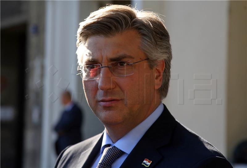 Plenkovic says HDZ won't lose voters to Skoro