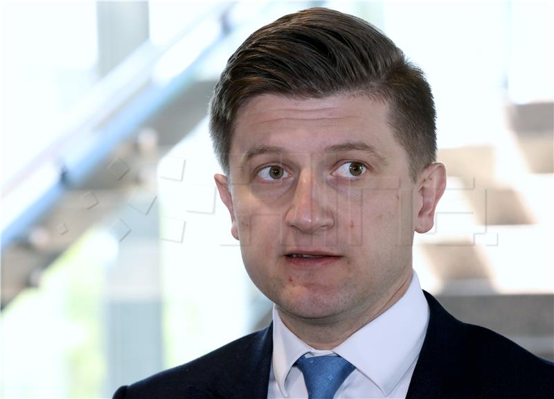 Marić: Sindikatima predloženo suspendiranje prava, ne tiču se smanjenja plaća