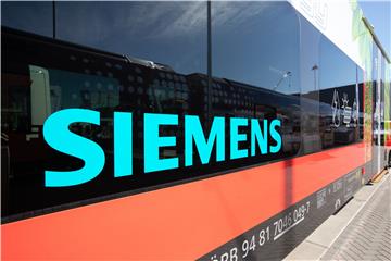 (FILE) GERMANY ECONOMY SIEMENS