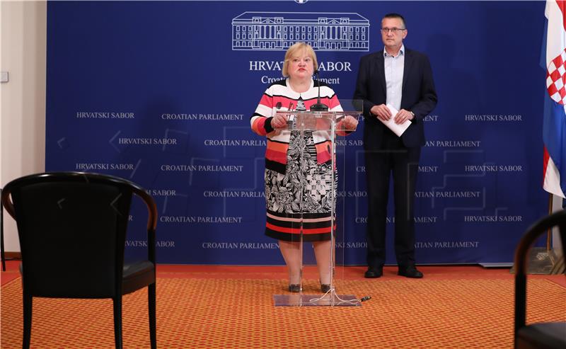 Konferencija za medije Kluba zastupnika GLAS-a