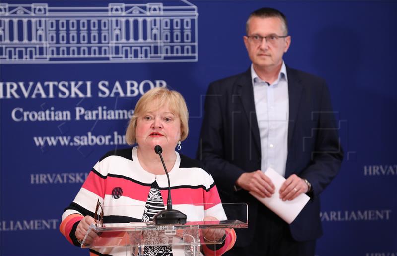 Konferencija za medije Kluba zastupnika GLAS-a