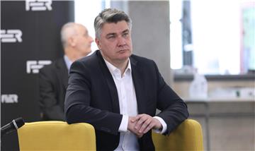 Predsjednik Milanović posjetio Fakultet elektrotehnike i računarstva