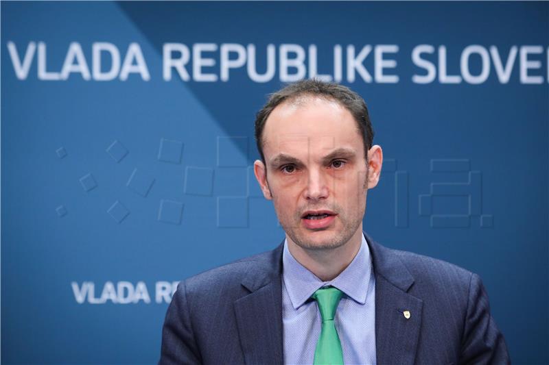 Slovenia FM: Relations with Croatia better despite border issue