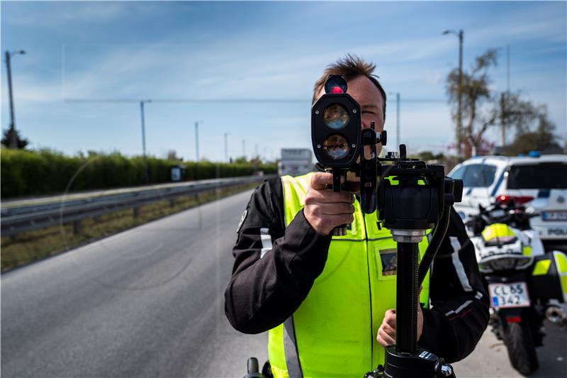 Devetnaestogodišnji Kanađanin na sudu jer je vozio 308 km/h