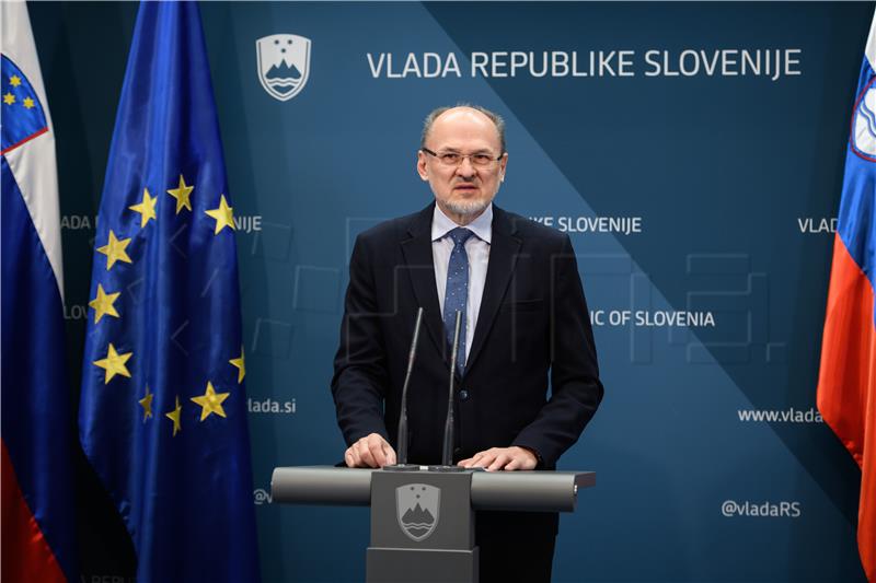 Restrictions for travel across Slovenia-Croatia border relaxed for EU citizens