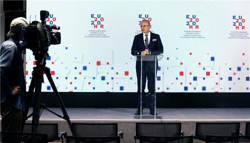 Grlić Radman nakon videokonferencije ministara vanjskih poslova EU