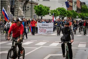 Slovenija: novi  "biciklistički"prosvjedi protiv vlade