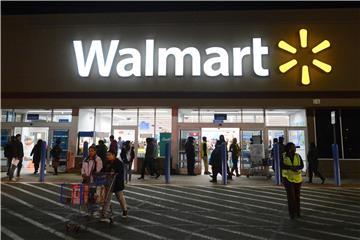 (FILE) (FILE) USA ECONOMY WALMART