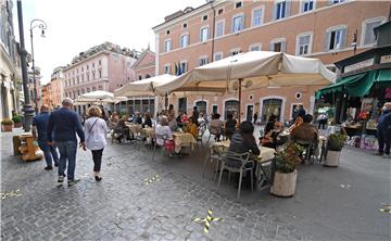 Porast broja mrtvih i novozaraženih u Italiji 