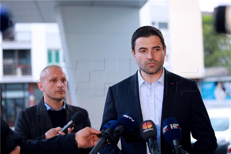 Bernardić posjetio Osijek i dao izjavu za medije