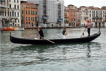 U Italiji manje novozaraženih, stabilan dnevni broj umrlih od covida-19 