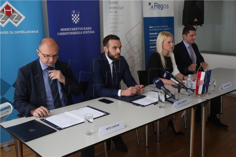 Agreement inked to upgrade REGOS pension plan system