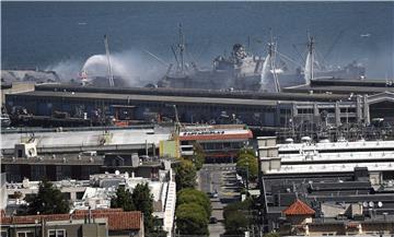 USA PIER FIRE SAN FRANCISCO