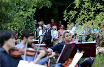 Koncerti Zagrebačke filharmonije na Labuđem otoku u ZOO vrtu