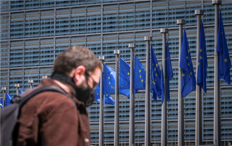 EC proposes €750B recovery plan and  MFF worth €1,100B