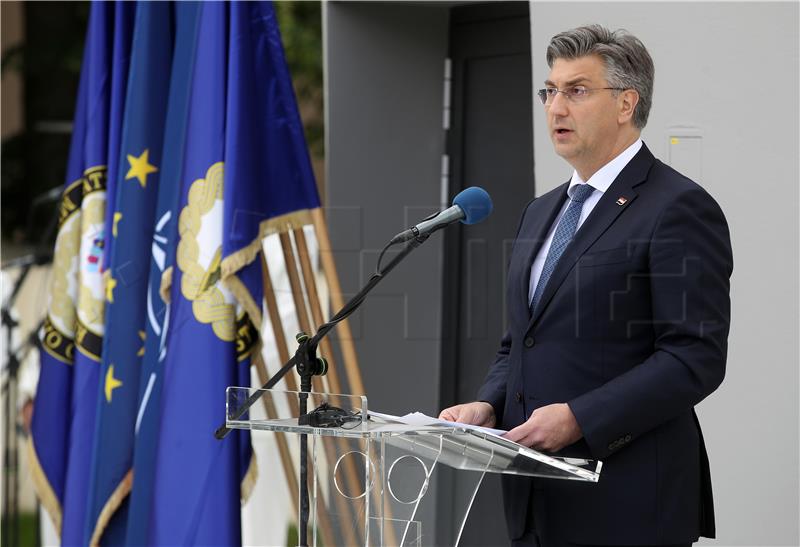 Plenković: Hrvatska vojska jamac je sigurnosti i stabilnosti Hrvatske