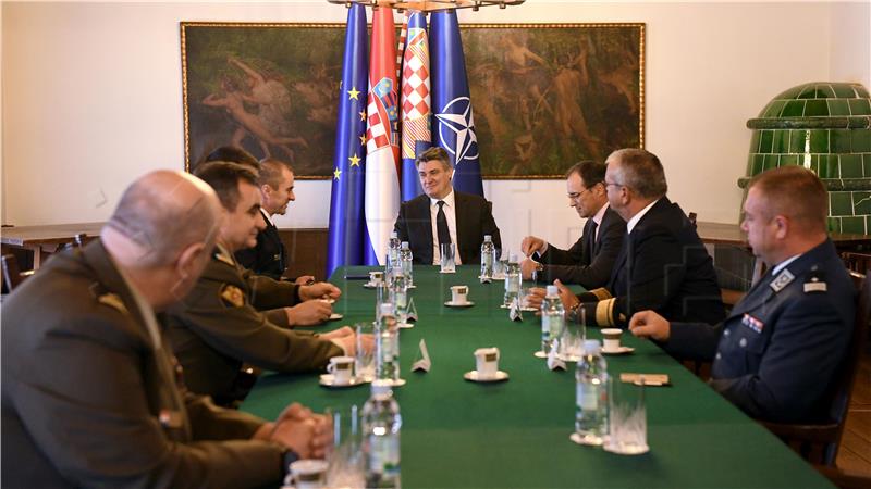 President Milanovic meets with Armed Forces main staff