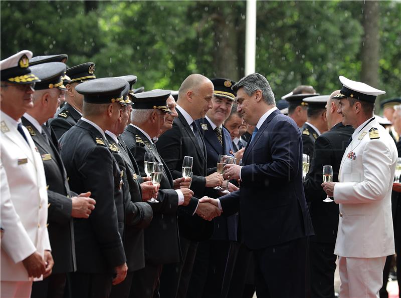 Predsjednički prijam u prigodi Dana hrvatske vojske i Dana hrvatske kopnene vojske