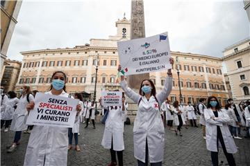 ITALY PROTEST PANDEMIC CORONAVIRUS COVID19