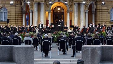 Koncert ispred HNK povodom Dana državnosti