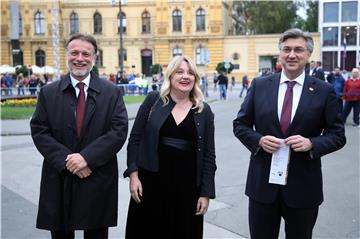 Koncert ispred HNK povodom Dana državnosti