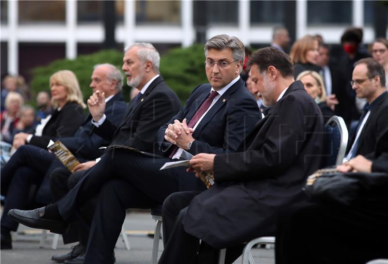 Koncert ispred HNK povodom Dana državnosti