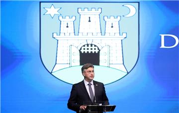 Plenković: Milanović kada govori o žetončićima misli na svoje suradnike