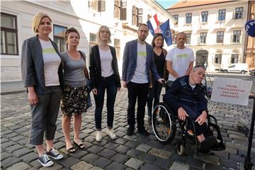 Konferencija za medije na Markovu trgu platforme Možemo!