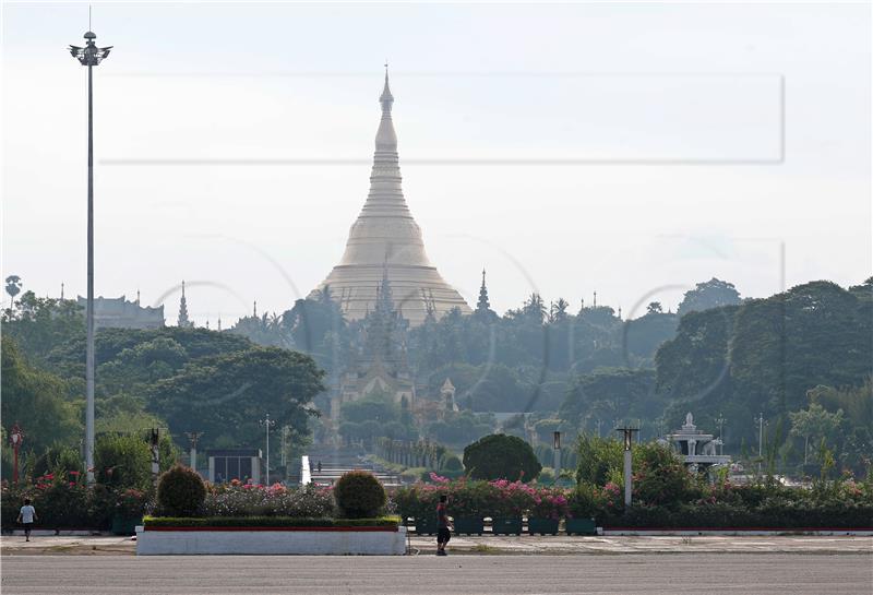 MYANMAR DAILY LIFE