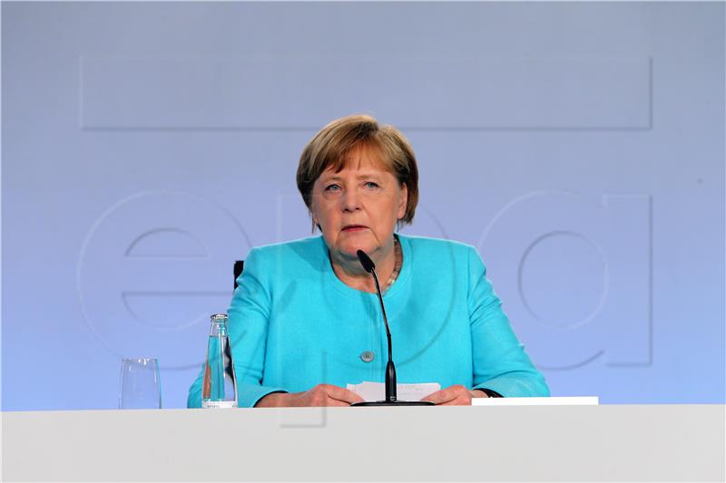 Merkel: Sigurno se neću kandidirati za peti mandat