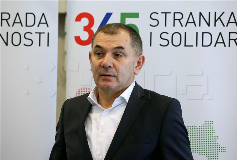 Konferencija za medije Stranke rada i solidarnosti