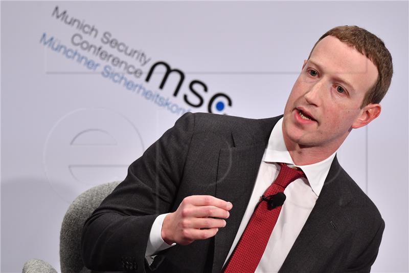 Zuckerberg: Facebook revidira pravila za sadržaj nakon Trumpova posta