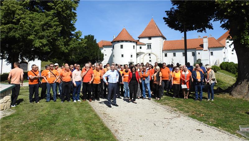 Konferencija za medije Predraga Štromara i Blaženke Divjak