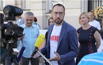 Konferencija za medije o zakonu o obnovi Zagreba