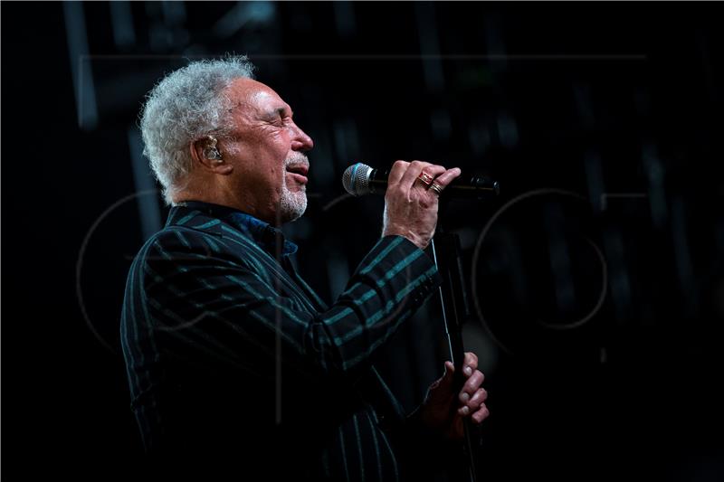 Tom Jones napunio 80